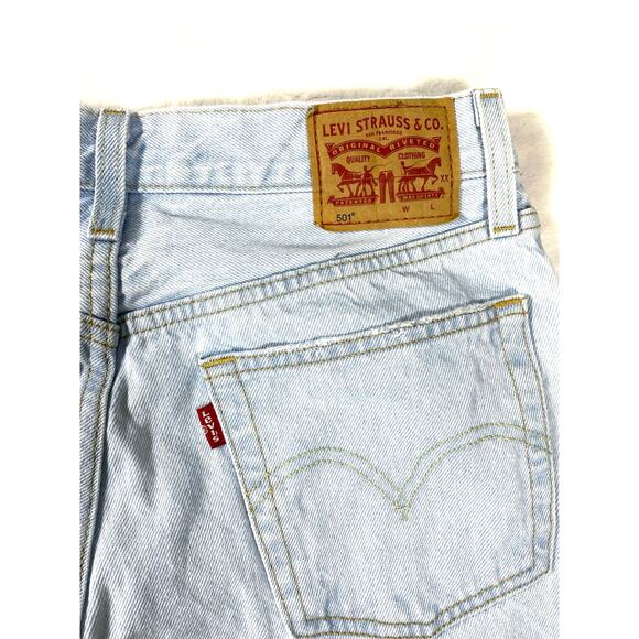 Levi’s 501 Light Wash Jeans W27 L30 - Picture 7 of 8